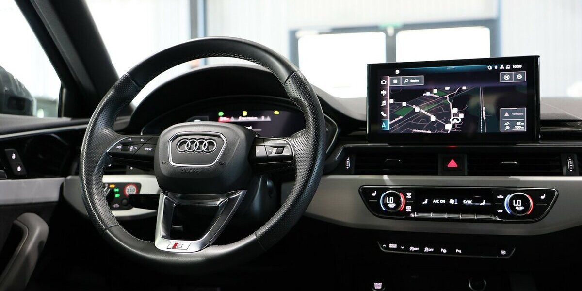 Audi A4 Avant 40 TFSI QUATTRO S-LINE SPORT BLACK TOP 113.000 km 26.666 &euro; Hamm 59077