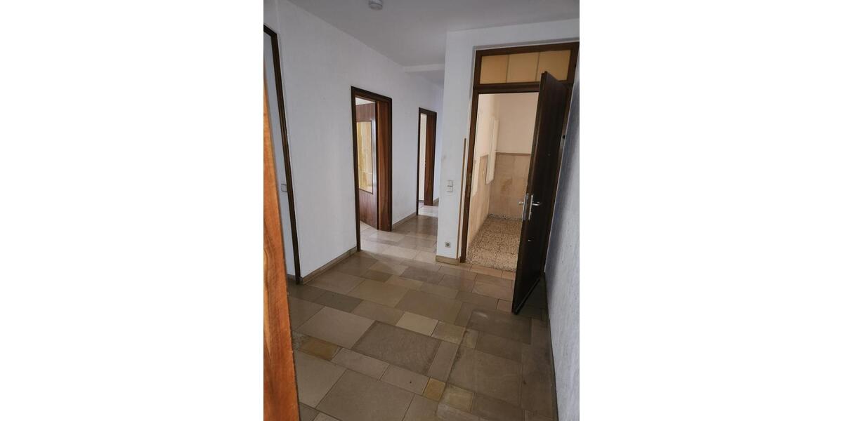 Erdgeschoßwohnung Dortmund Brackel - 4.5 Zimmer, 175 m&sup2;, 1.745&euro; | Angebot:26164554