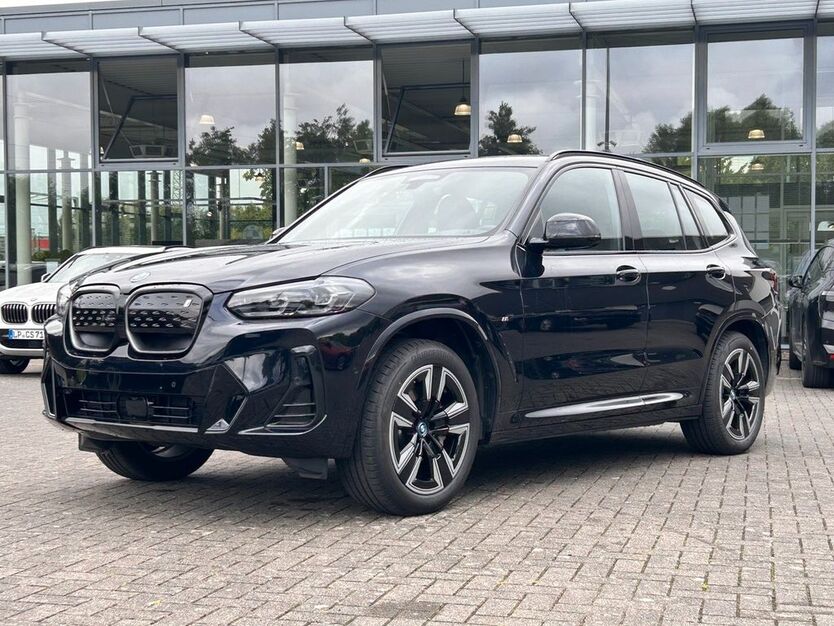 iX3