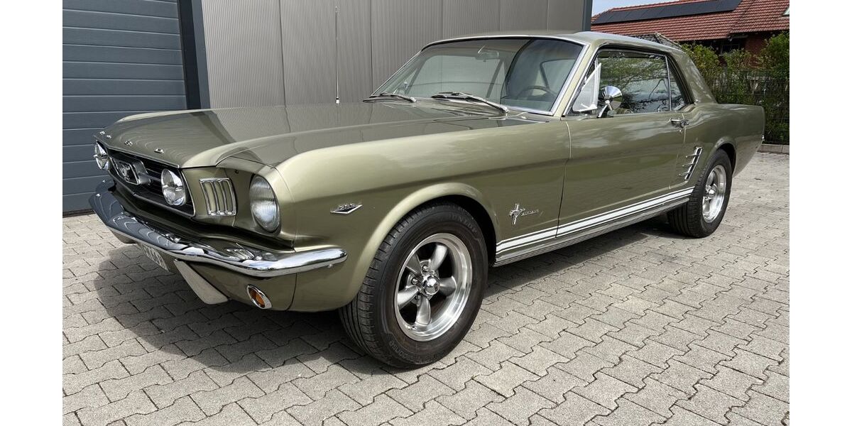 Ford Mustang 103.000 km 34.900 &euro; Werne 59368