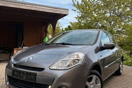 Renault Clio 103.000 km 3.950 &euro; Ennigerloh 59320
