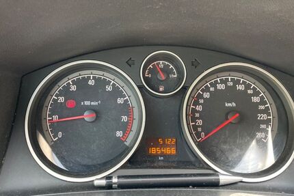 Opel Zafira 185.000 km 3.590 &euro; Unna 59425