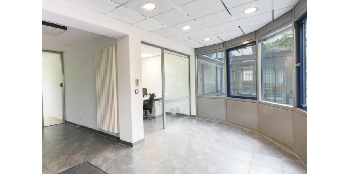 Flexible Praxisfläche mit mehreren Behandlungsräumen zimmer