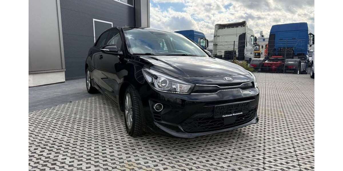 Kia Rio 105.000 km 9.900 &euro; Hamm 59073