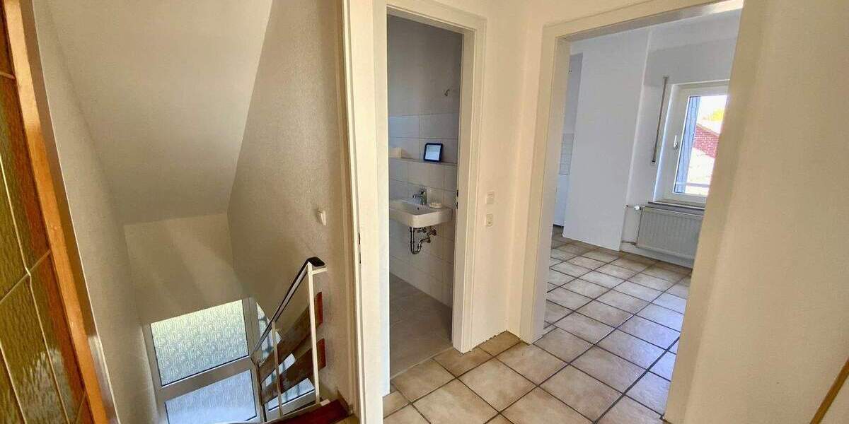 Werne-Nibelungenring: Ein- bis Zweifamilienhaus auf traumhaftem Grundstück in der Nähe des Dornbergs 6 zimmer