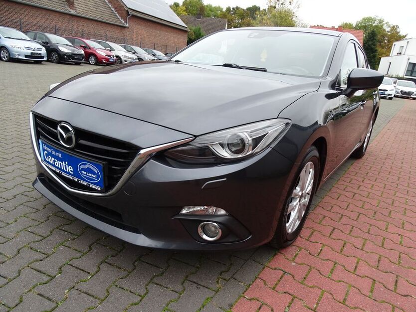 Mazda 3 132.000 km 10.900 € Hamm 59073