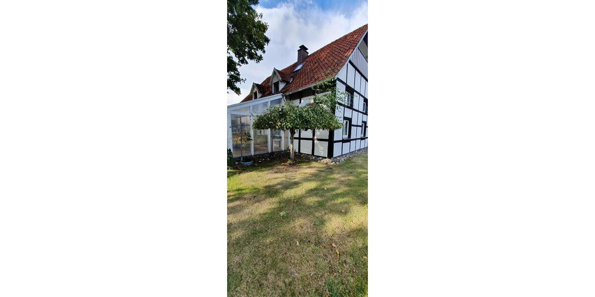 Einfamilienhaus Ennigerloh - 10 Zimmer, 250 m&sup2;, 650.000&euro; | Angebot:25380800