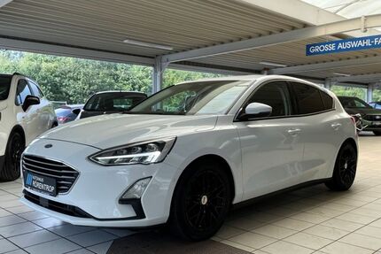 Ford Focus 61.700 km 12.977 &euro; Lünen 44532