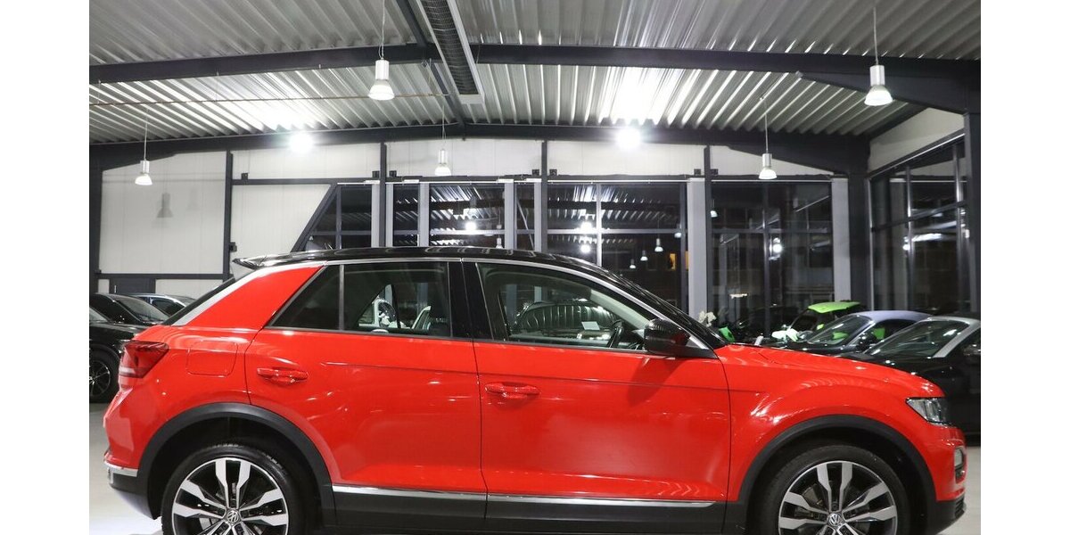 VW T-Roc 1.6 TDI STYLE / RED & BLACK / NAVI+KAMERA 100.000 km 15.888 &euro; Hamm 59077