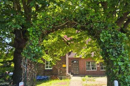 Haus Beckum - 8 Zimmer, 464 m&sup2;, 315.000&euro; | Angebot:26752696