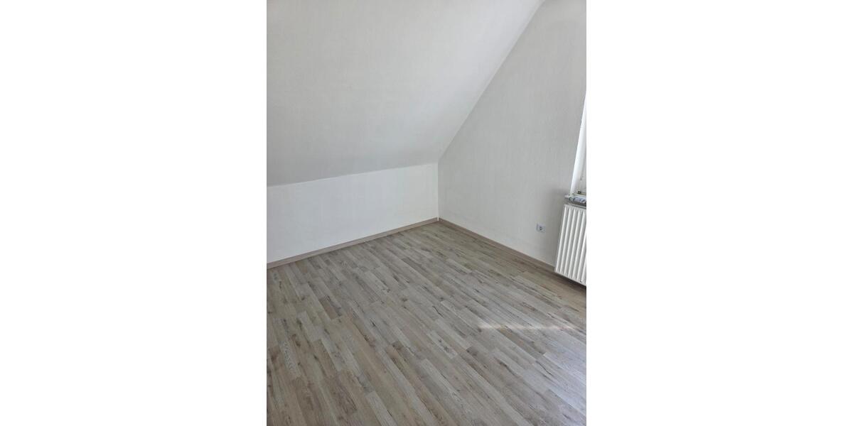 Dachgeschoßwohnung Lünen - 2.5 Zimmer, 50 m&sup2;, 500&euro; | Angebot:26386989