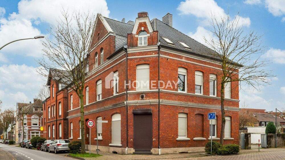 Großzügige Hochparterre-Wohnung mit überdachter Terrasse und Garage - vielseitig nutzbar 4 zimmer