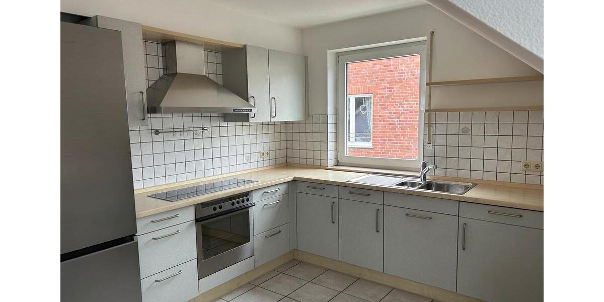 Dachgeschoßwohnung Beckum - 3 Zimmer, 83 m&sup2;, 830&euro; | Angebot:26316650