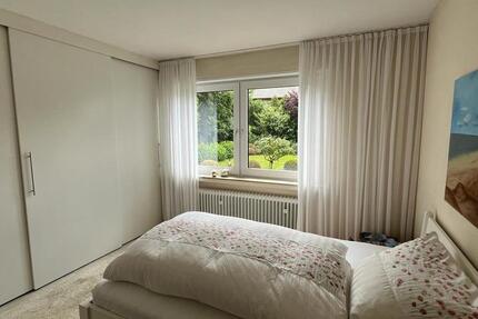 Renovierte 3-Zimmer-Wohnung mit Balkon zu vermieten. zimmer