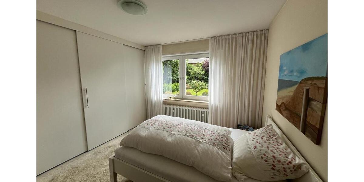 Renovierte 3-Zimmer-Wohnung mit Balkon zu vermieten. zimmer