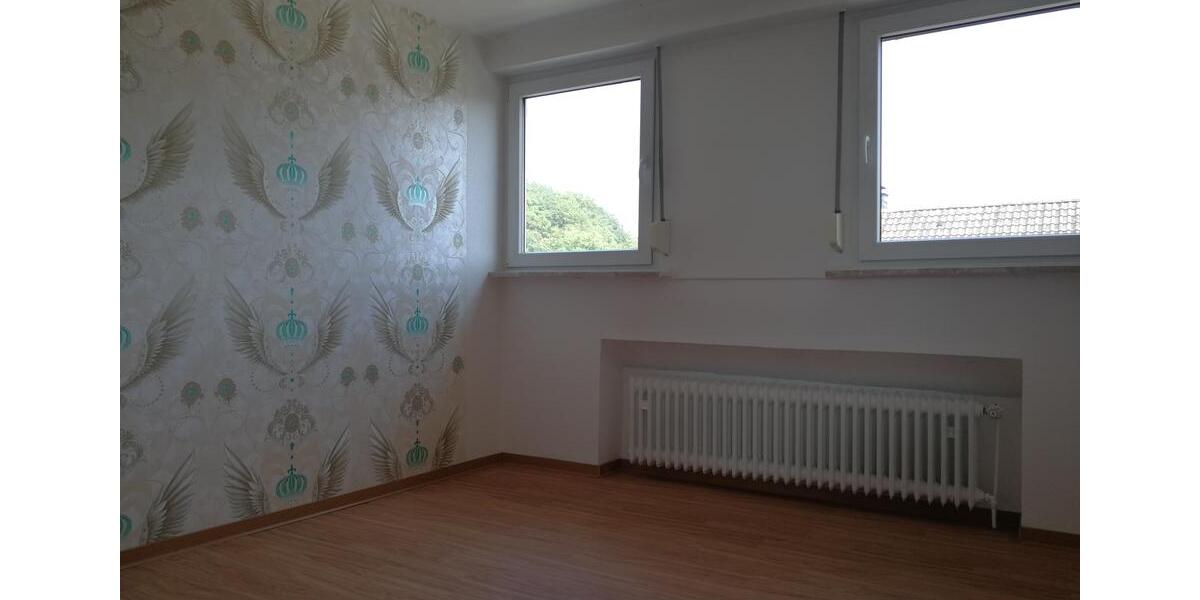 Dachgeschoßwohnung Wickede (Ruhr) - 3 Zimmer, 75 m&sup2;, 550&euro; | Angebot:26373562