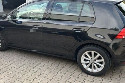 VW Golf 79.500 km 12.600 &euro; Oelde 59302