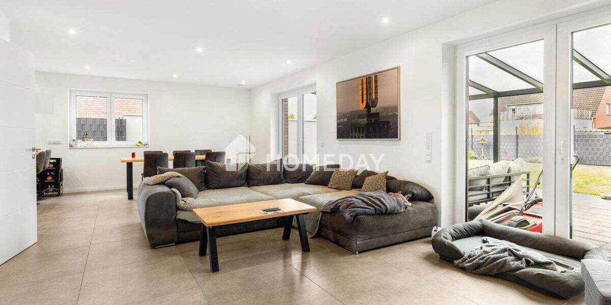 Wohnen mit Zukunft: Neuwertiges KfW-55-Haus mit Garten und moderner Ausstattung 7 zimmer