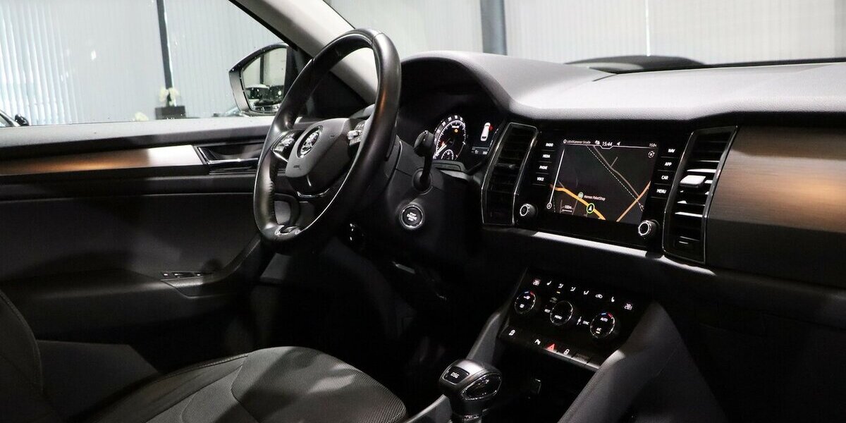 Skoda Kodiaq 2.0 TDI DSG BUSINESS AMBITION / NAVI+ 140.000 km 21.331 &euro; Hamm 59077