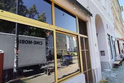 Büro in Berlin 1.832 € 30 m²
