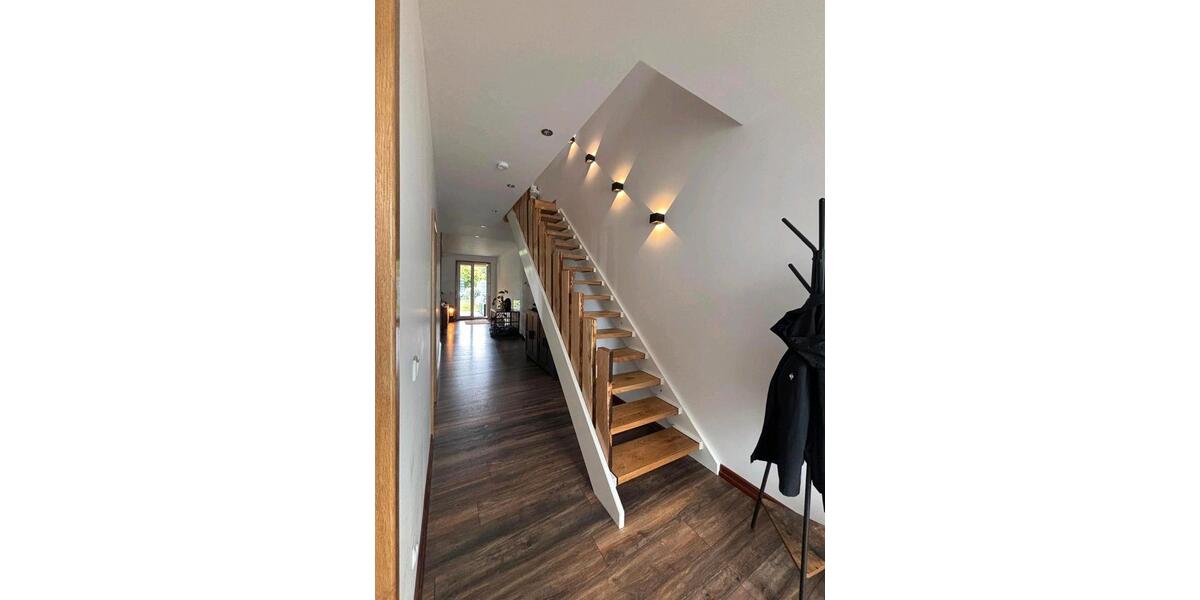 Doppelhaushälfte zu vermieten (BJ 2023) 5 zimmer