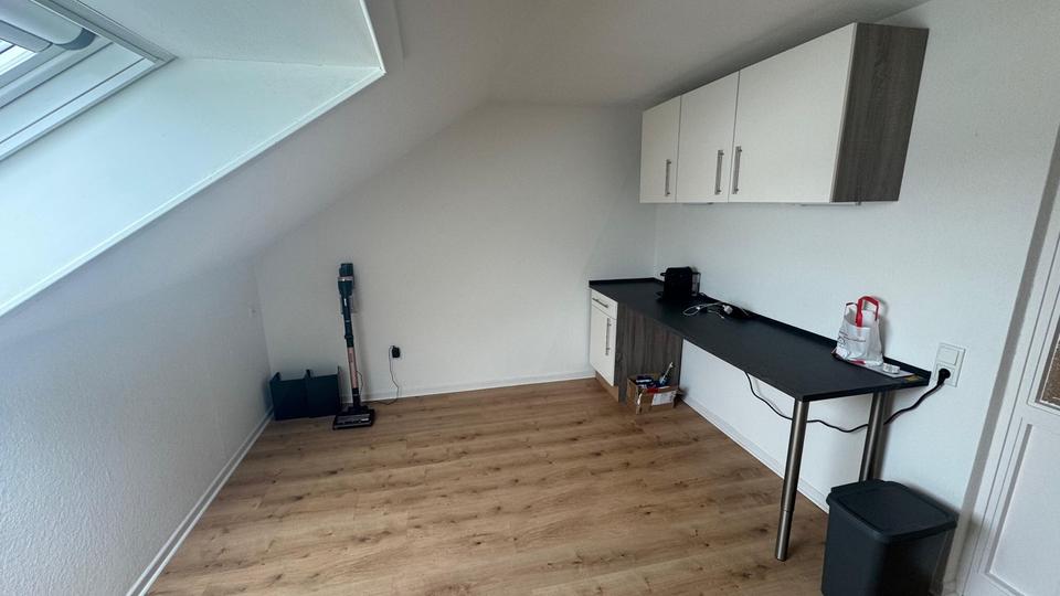 Dachgeschoßwohnung Fröndenberg (Ruhr) - 3.5 Zimmer, 90 m&sup2;, 670&euro; | Angebot:26356488