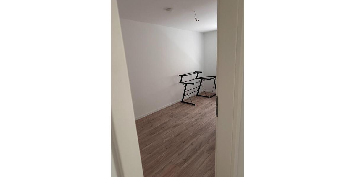 Erdgeschoßwohnung Kamen - 3 Zimmer, 68 m&sup2;, 150.000&euro; | Angebot:25892524