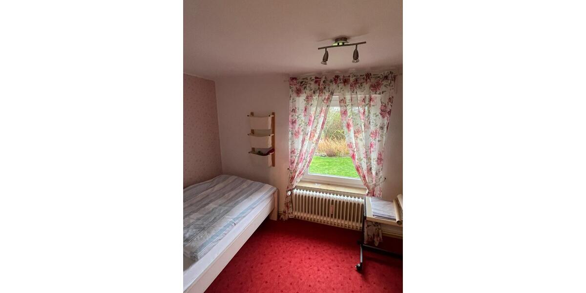 Einfamilienhaus Bad Sassendorf - 8 Zimmer, 200 m&sup2;, 280.000&euro; | Angebot:27028470