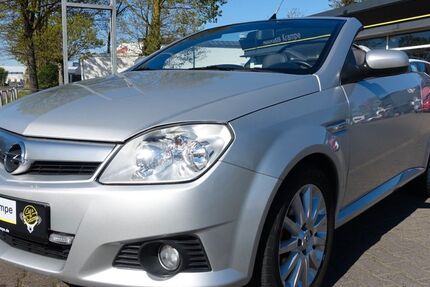 Opel Tigra 183.000 km 2.980 &euro; Selm 59379