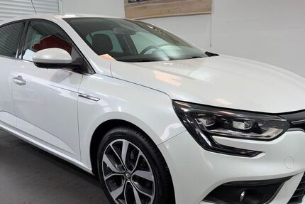 Renault Megane 94.725 km 10.590 &euro; Soest 59494