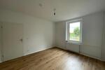**FRISCH SANIERT**HELLE 2-Zimmerwohnung MIT BALKON @%§4 GROßEM TAGESLICHBAD**