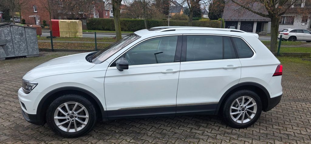 VW Tiguan 72.000 km 21.999 € Ahlen 59227