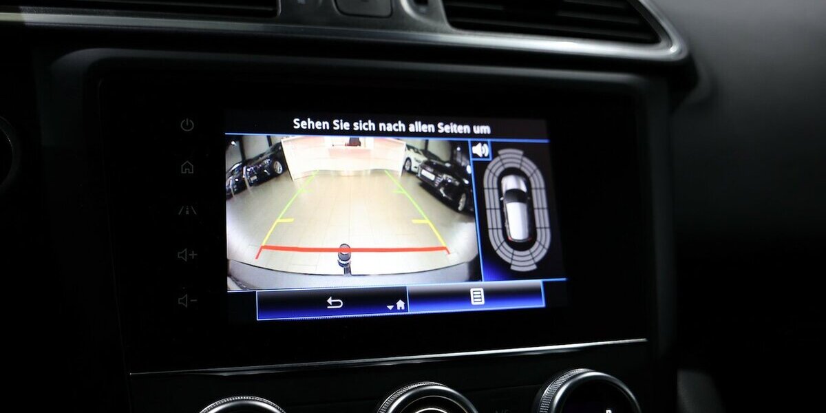 Renault Kadjar TCe 140 DELUXE / PANORAMA / LED-VISION 99.000 km 15.444 &euro; Hamm 59077