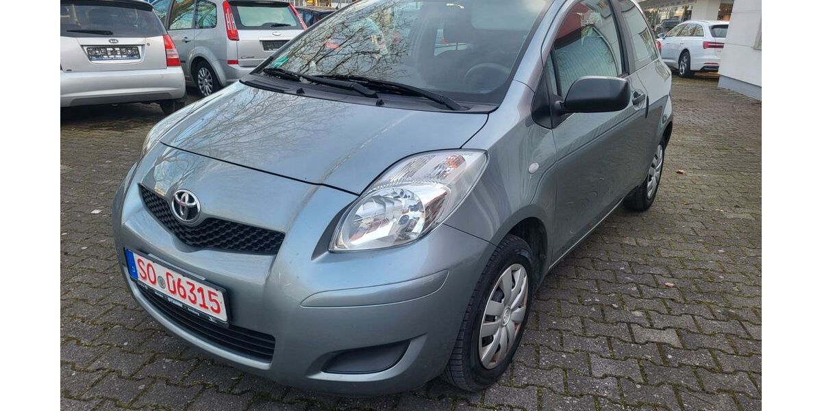 Toyota Yaris 172.515 km 2.490 &euro; Soest 59494