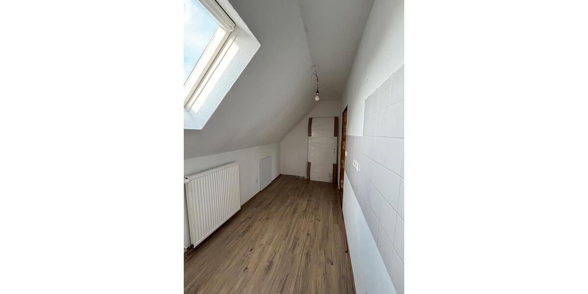 Dachgeschoßwohnung Unna Alte Heide - 2.5 Zimmer, 50 m&sup2;, 650&euro; | Angebot:26032948
