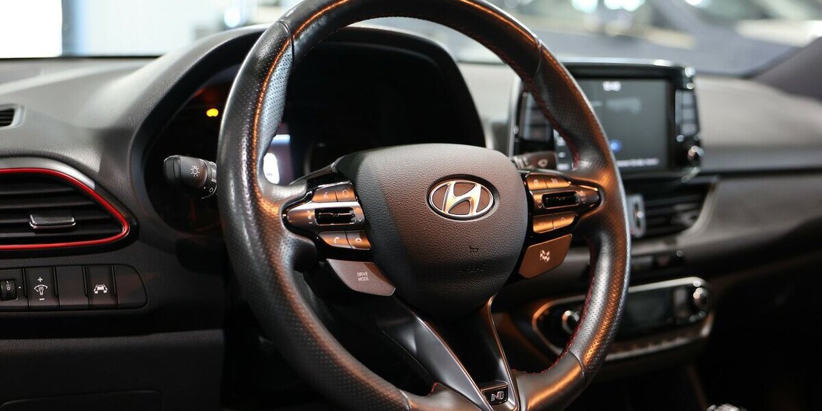 Hyundai i30 FASTBACK 2.0 T-GDI N PERFORMANCE / LED / 138.000 km 17.991 &euro; Hamm 59077