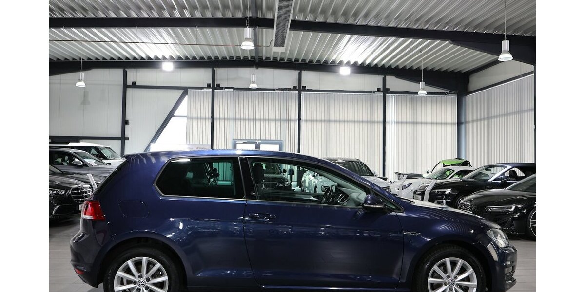 VW Golf VII 1.2 TSI LOUNGE 3-TÜRER / ERST 55.000-KM 55.000 km 10.555 &euro; Hamm 59077