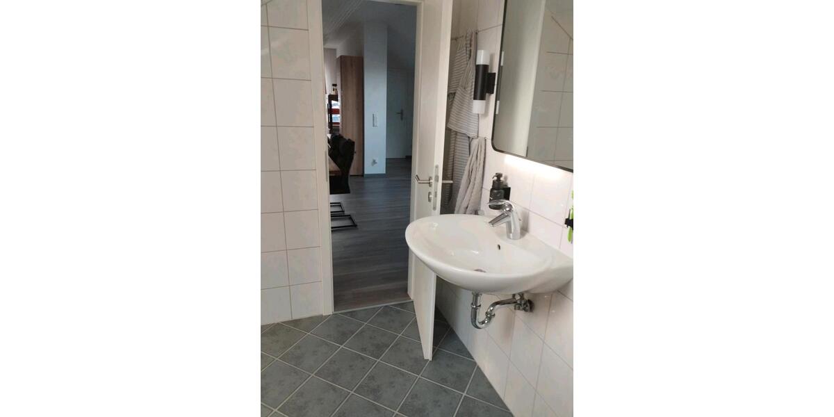 Dachgeschoßwohnung Hamm Bockum - 2 Zimmer, 40 m&sup2;, 400&euro; | Angebot:25439124