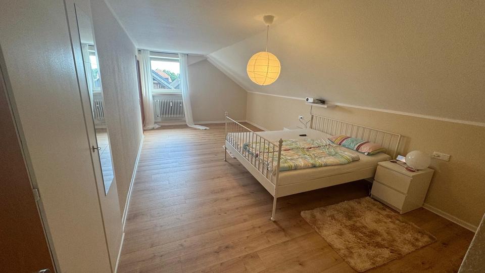 Dachgeschoßwohnung Fröndenberg (Ruhr) - 3.5 Zimmer, 90 m&sup2;, 670&euro; | Angebot:26356488