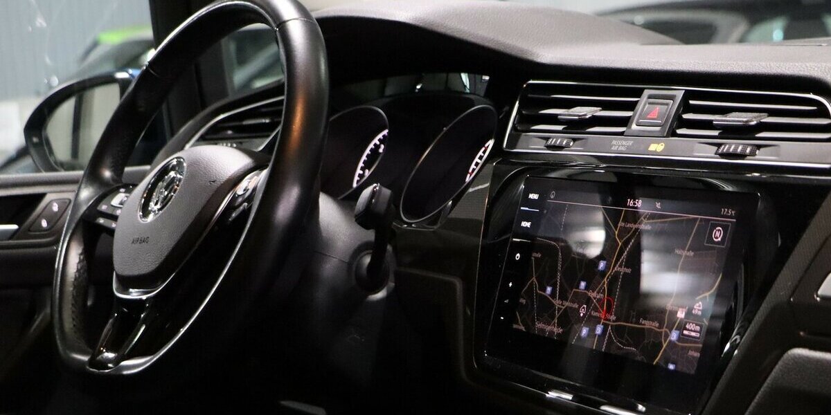 VW Touran 1.6 TDI DSG JOIN FAMILY LED,ACC+LANE+SIDE 83.000 km 19.555 &euro; Hamm 59077