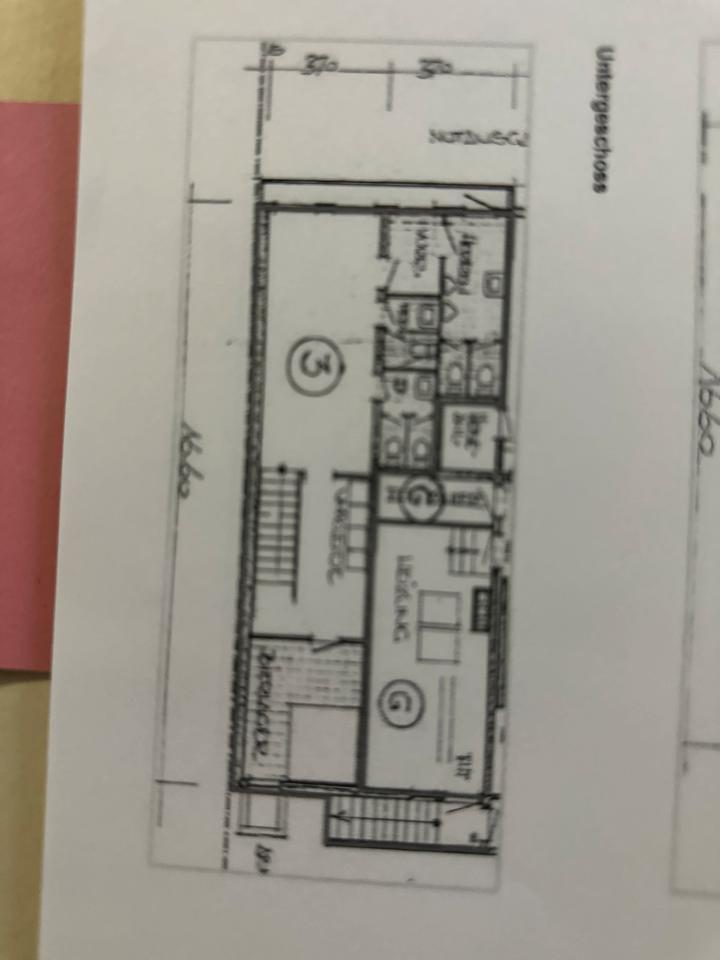 Ladenlockal in sehr guter lage.ab sofort. zimmer