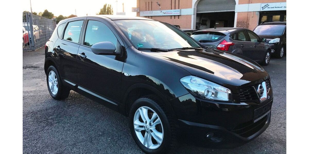 Nissan Qashqai 181.359 km 5.499 € Unna 59425