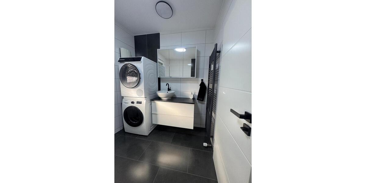 Kernsanierte Traumwohnung mit Balkon und Garage in Hamm-Westen 3.5 zimmer