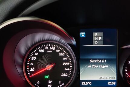 Mercedes-Benz 220 96.257 km 23.500 € Wickede 58739