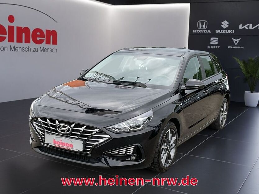 i30