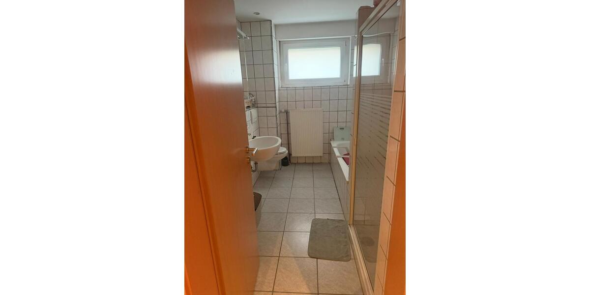 Etagenwohnung Beckum - 4 Zimmer, 140 m&sup2;, 950&euro; | Angebot:26321240