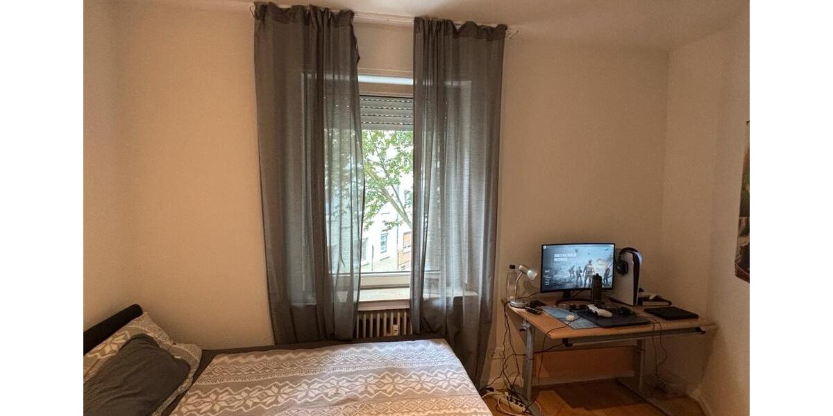 WG-Zimmer zu vermieten. 3 Zimmer Wohnung + Küche und Bad. zimmer