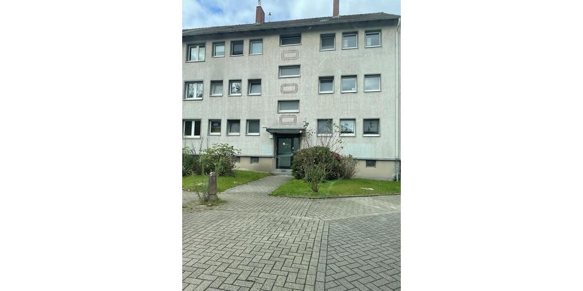 Bei VIVAWEST die Sonnenstrahlen auf dem eigenen Balkon genießen. 3.5 zimmer