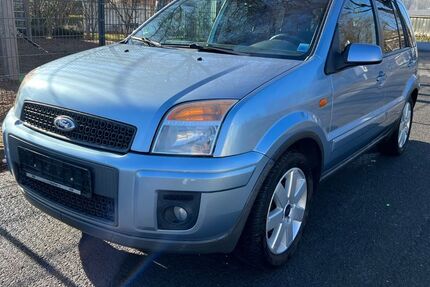 Ford Fusion 131.000 km 3.900 &euro; Soest 59494