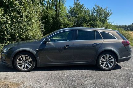 Opel Insignia 109.300 km 10.800 &euro; Ahlen 59227